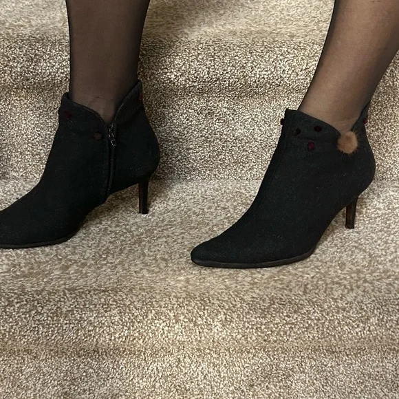 Dior vintage Black  wool ankle Heeled Boots. - Picture 9 of 12